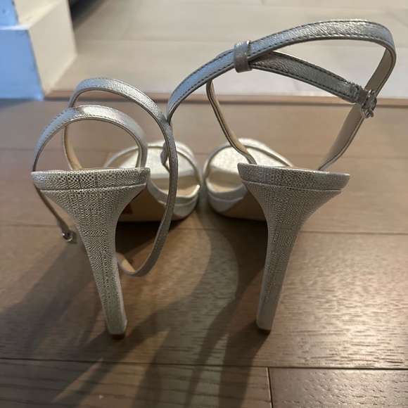 Sam Edelman Jade Heel- soft silver - Picture 6 of 9